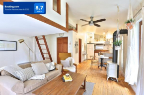 Cozy Winter Loft Near Skiing, Eastern Townships